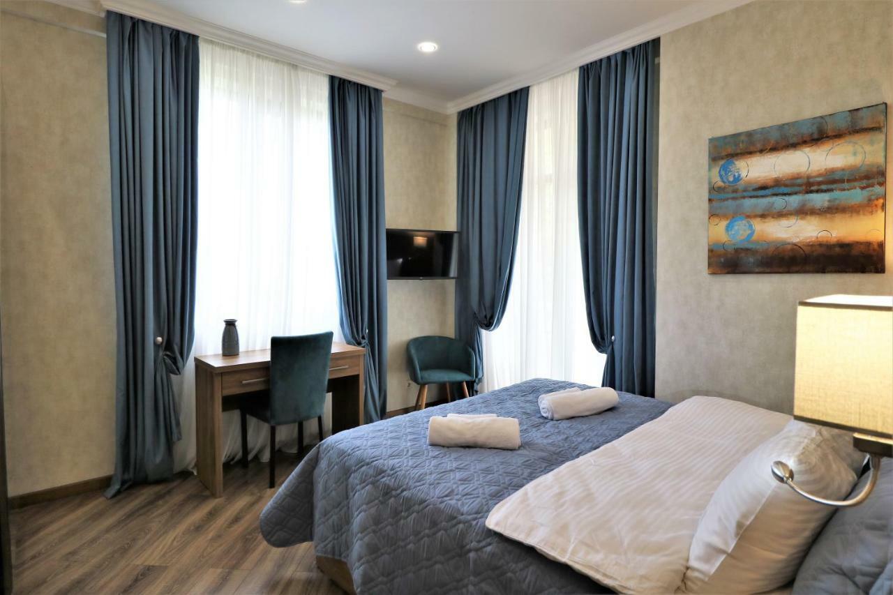 Luxury Aparthotel 5Rooms In Tbilisi Center Exteriör bild
