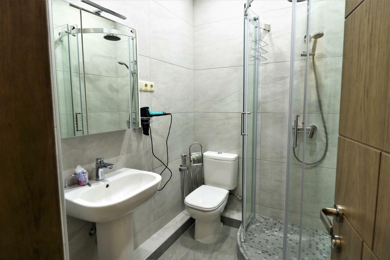 Luxury Aparthotel 5Rooms In Tbilisi Center Exteriör bild
